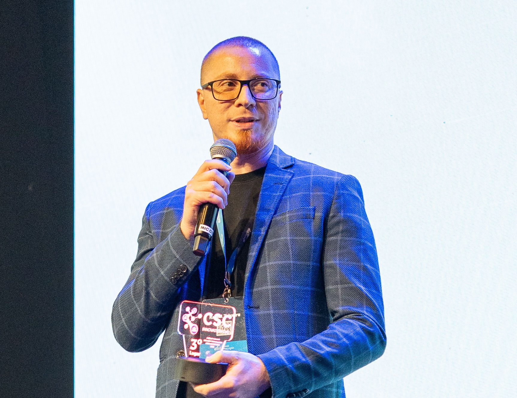 d4e3b0b00fa760a9e35ae2e200bfed7d62205975